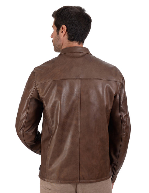 Chamarra de piel con cuello tipo mao marca PERRY ELLIS para Caballero.